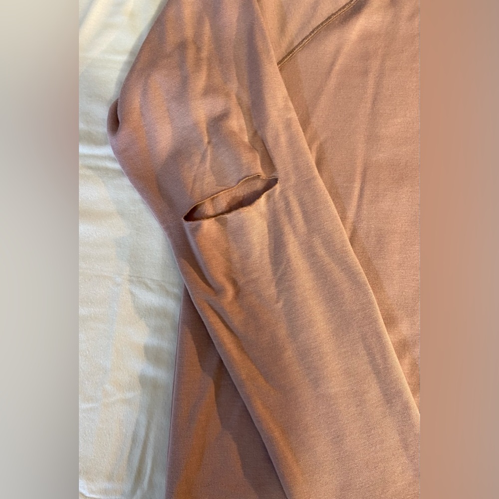Beyond Yoga  pullover cut out elbow (intended) pink Size L  EUC - Picture 8 of 9